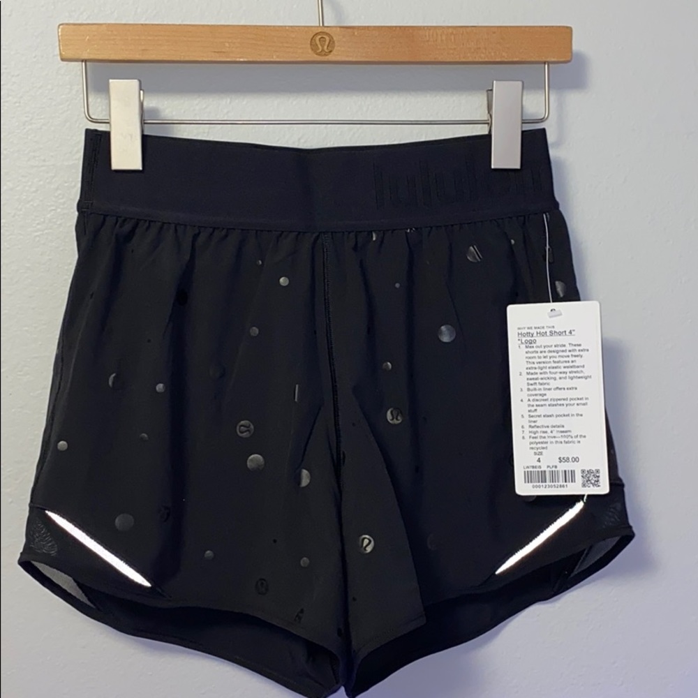 🍋 Lululemon Hotty Hot Logo 4” size 4